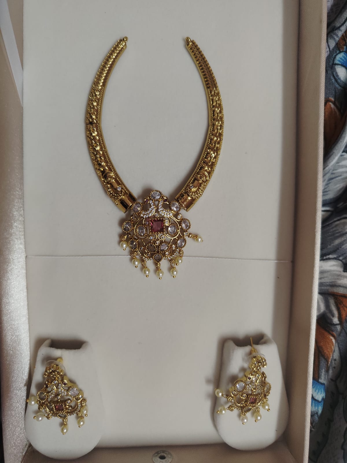 Elegant Peacock Pearl Stone Necklace with pearl and stone detailing